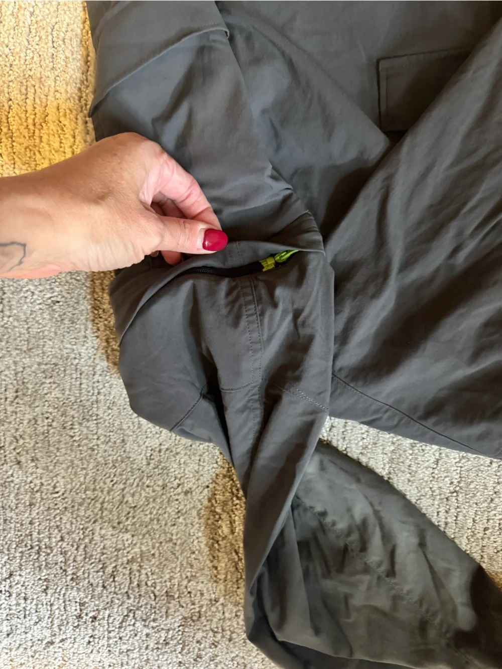GUC Zip off pants